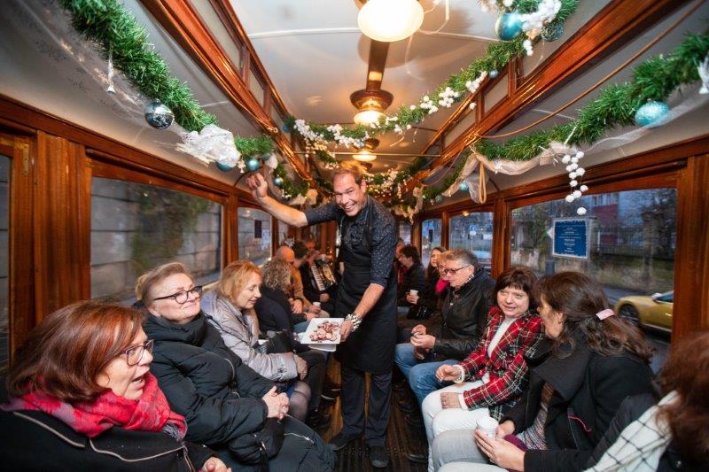 11 Vanocni tramvaj DENDRIT 2022 97