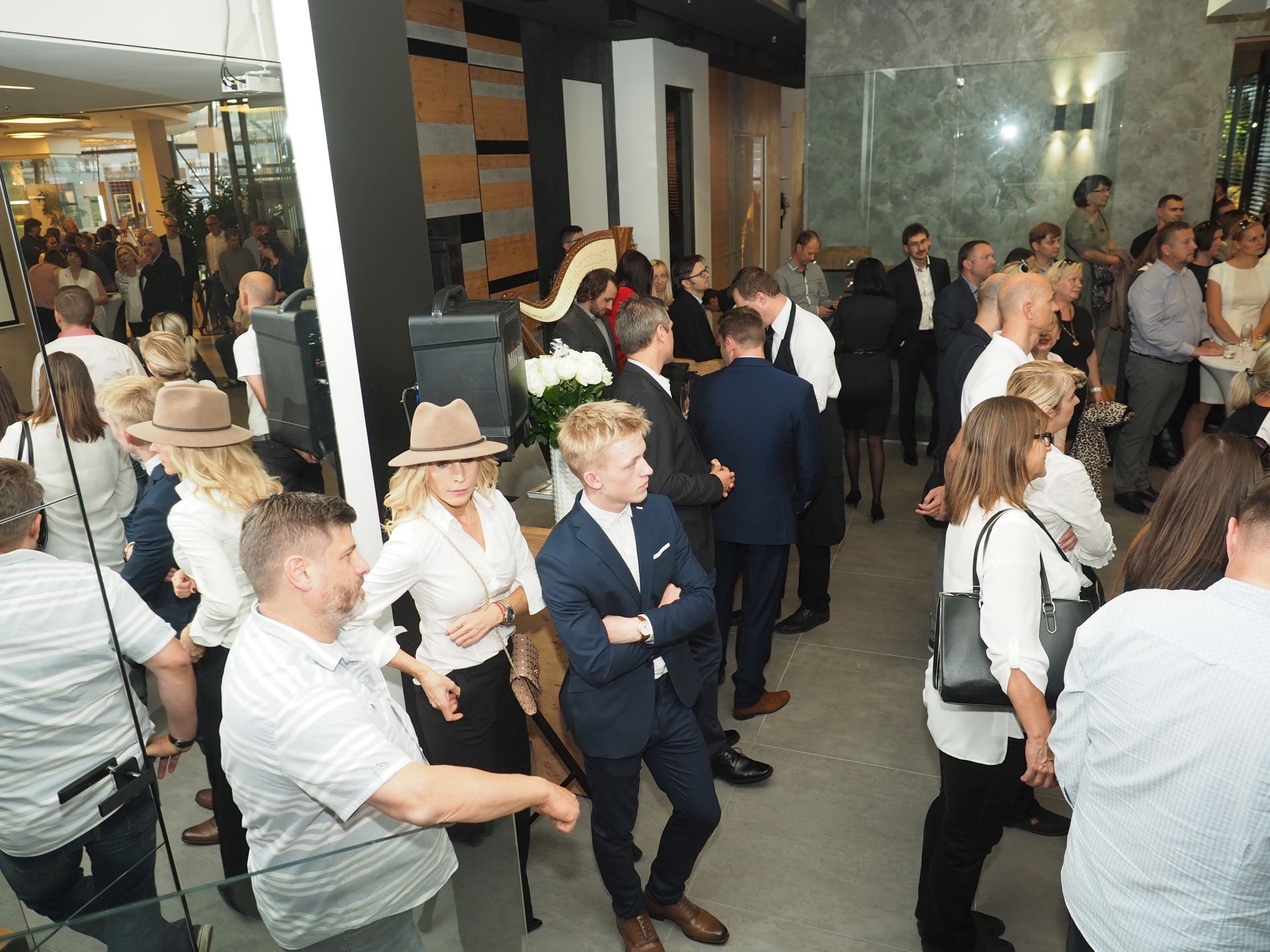 slavnostni otevreni showroom JAP foto zdroj J.A.P 100