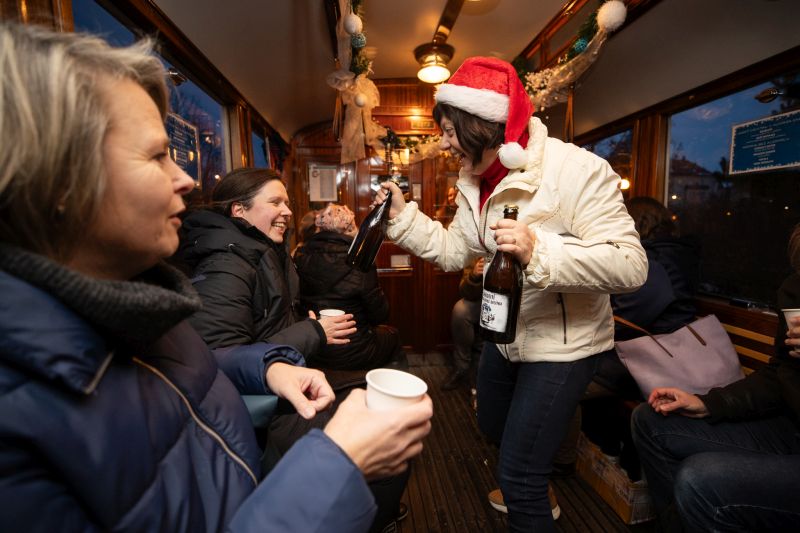 Vánoční tramvaj foto zdroj DENDRIT 183