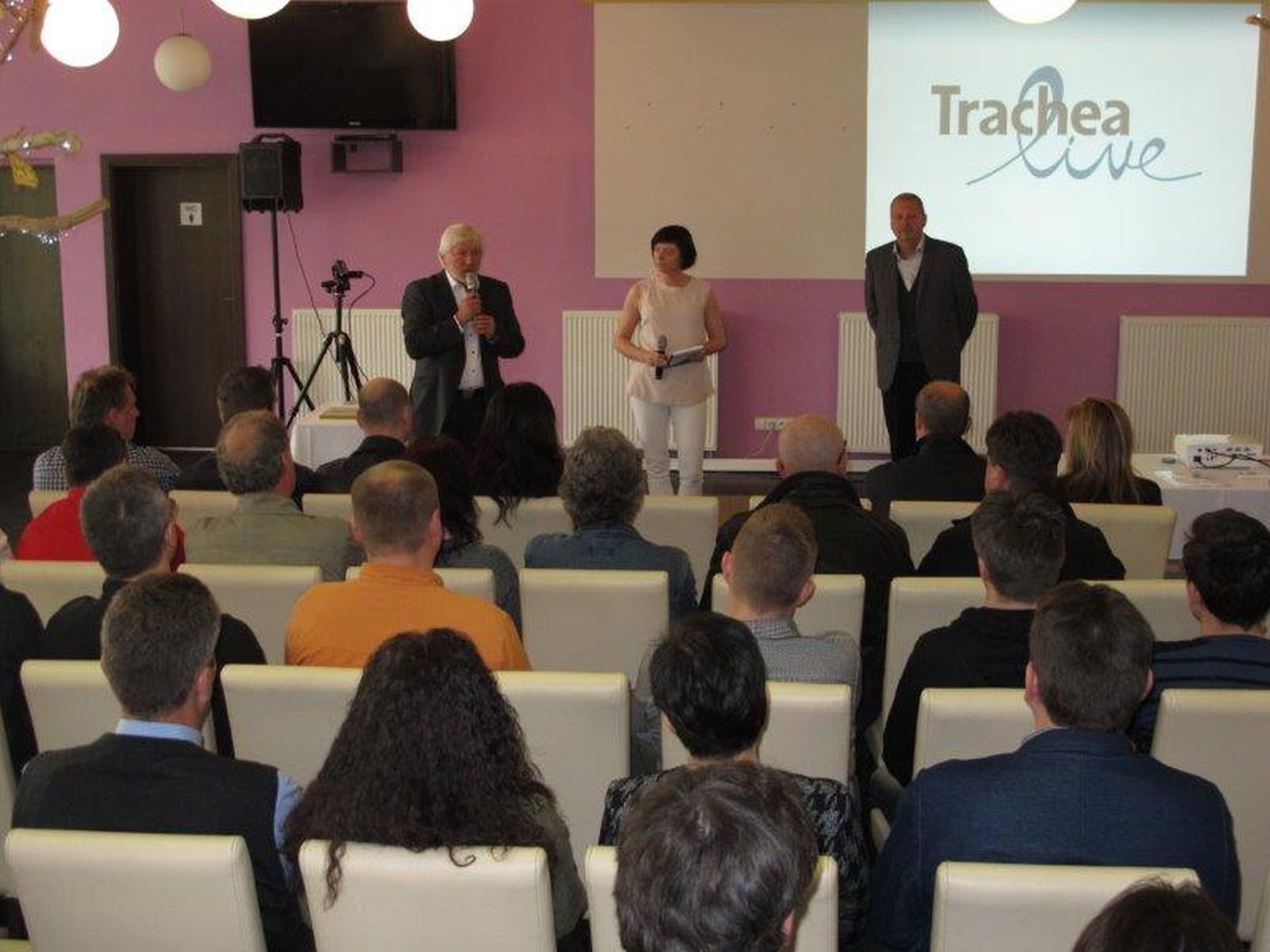 TRACHEA JE LIVE A DENDRIT S NÍ!