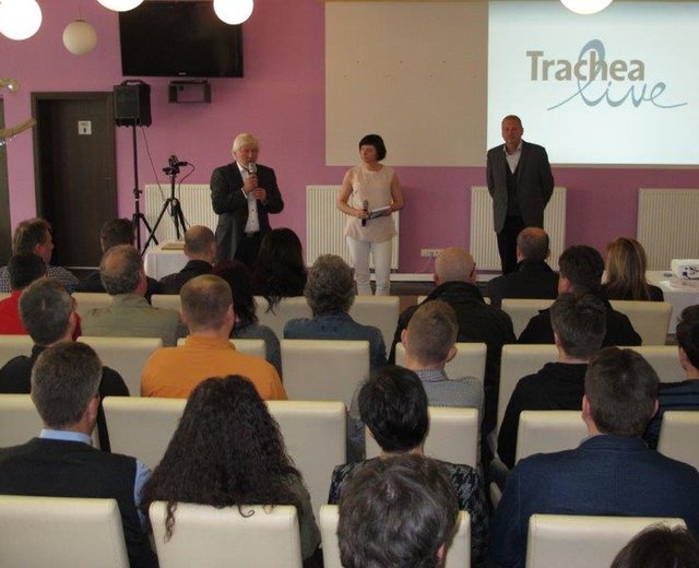 TRACHEA JE LIVE A DENDRIT S NÍ!